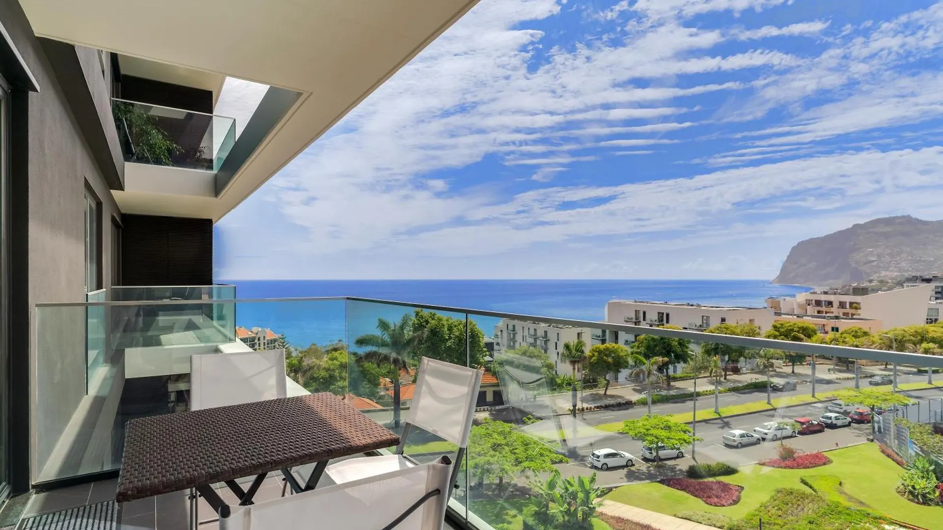 Oceanview Pearl Varino Apartment By Holiday Rental Madeira Funchal  Funchal (Madeira)