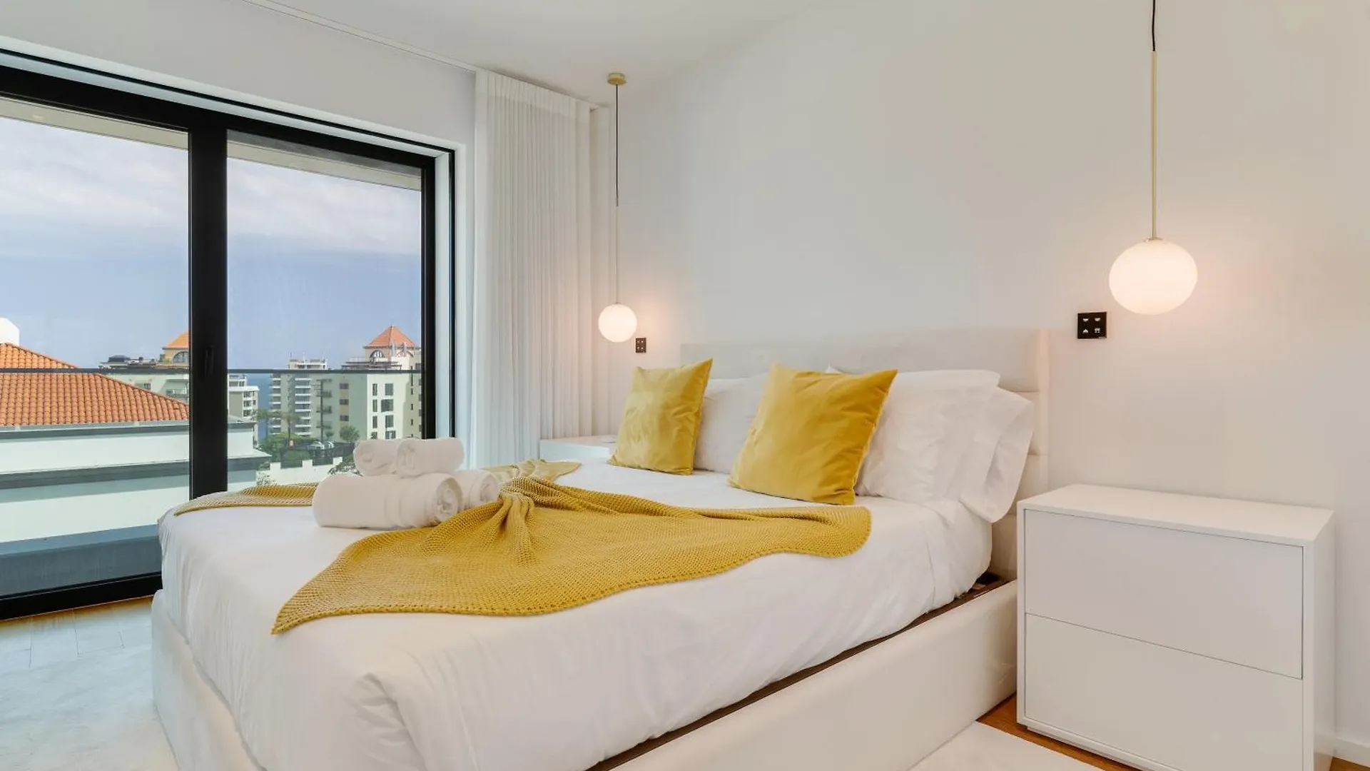 Oceanview Pearl Varino Apartment By Holiday Rental Madeira Funchal  Portugal